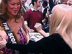 Here is a clip of the big boobed korean legend Minka at the AVN Expo in 2004. All the silicone on an Asian babe you'd ever want! A fun little clip to buffer those steamy ones.