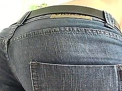 Sexy blonde milf Laura wants to become a pornstar, so she shows her delicious pussy
