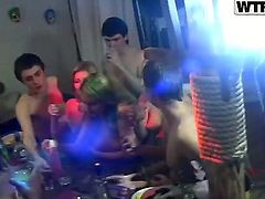 Here is the college orgy that you shouldnt be against of watching! Dasi West, her girlfriends and boyfriends are going to have cool group sex and right before cam.