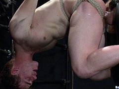 A rough stud dominates (and fucks obviously) a kinky submissive twink in this gay bondage scene right here. Check it out!