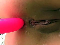 Chlo Toy is a babe who enjoys to play with toys and this time she uses her pink dildo in her anus