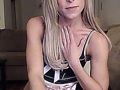 Blonde babe masturbate with glass dildo on webcam