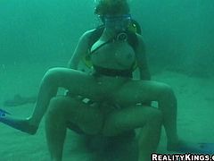 Underwater fuck with insane bastards