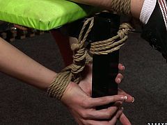 This horny fitness instructor knows what sex is all about. He binds her arms and legs in rope to ensure she can't wiggle them free. Then he pounds her twat hard like there's no tomorrow.