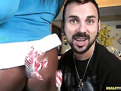Voodoo has unforgettable oral sex with Teen Yasmine Loven with huge hooters and clean cunt
