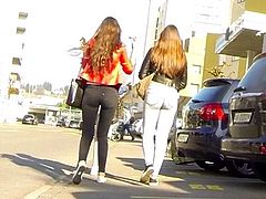 Candid - 2-3 Teen Asses In Tight Jeans