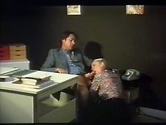 Sex-starved office assistant gives her boss a nice blowjob