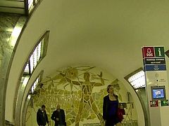 Upskirt from Saint-Petersburg subway