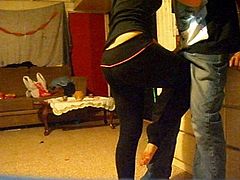 Ballbusting - Teen Knee Grinding Balls in Tight Yoga Pants