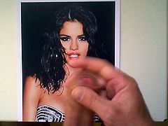 Cum tribute to Selena Gomez