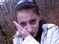 Witness this video where brunette teen, with natural tits wearing winter clothes, while she serves a yummy blowjob in an amateur video.