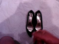 shoe cumshot