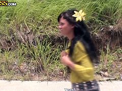 A brunette babe and her lover agree to take a trip to an exotic location. Bella sees an elephant passing by on the dusty road and tastes from the local meal. It must be delicious, as she shows her tongue to the camera. The bitch with flowers in her hair leads her friend on a lonely road. See what happens!