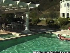 Cock Sucking Muscled Hunks By The Pool