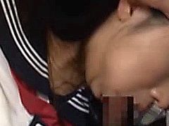 Publicsex oriental pissing on the bus during a group sessiopn