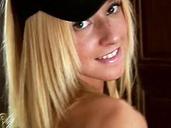 Hannas Honeypot brings you very intense free porn video where you can see how this wild blonde teen gets her sweet cunt munched into a massively intense orgasm.