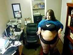 Solo #78 (SSBBW) Showing off her Body on Webcam