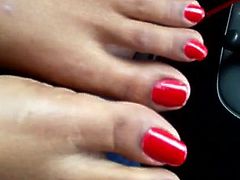 indian red toenails