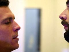 Sexy Paddy and the cute brunette guy with beard, are a truly explosive match... The hot British muscled man succeeds in imposing himself in front of slutty Dakota Vice, whom he easily brings at his feet, under the gun threatening. Click to enjoy the exciting scenario!