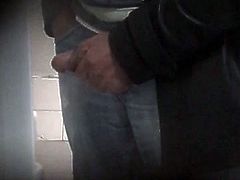 Str8 spy daddy in public toilet