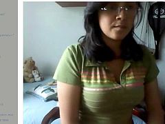 chava de lentes por webcam