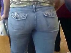 NICE ASS IN JEANS