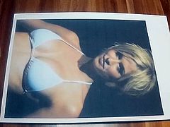 Oily tribute for Lena Gercke