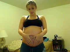 pregnant girl dances 4
