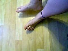 BBW showing off her big sexy feet