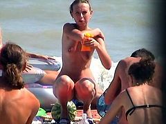 AMATEUR NUDE GIRLS IN BEACH SHOWING PUSSY NIPPLE 48