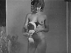 Naked yvonne plays with riding crop