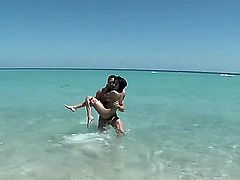 Dark haired sexy Vanessa Leon with big natural tits and sexy ass gets nude and shows her trimmed pussy to a lucky dude on Miami beach. Watch playful Vanessa Leon take off her bikini in public.
