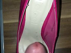 Cumming in Pink High Heel Pumps