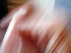 WIXEN UND SPRITZEN MIT EINWEGHANDSCHUH