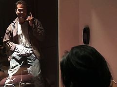 Alektra Blue rubs her twat