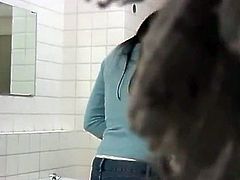 Pee her jeans in bathroom queue