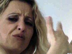 Nacho Vidal buries his erect schlong in smoking hot Chris Diamonds anal hole before she gives deep throat job