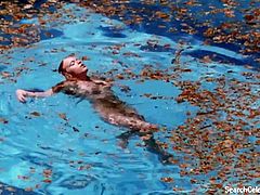 Ludivine Sagnier - Swimming P-ool (2000)