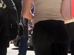 College Girl with Juicy Booty in tights nyc