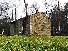 naakt poseren buiten vlakbij openbare weg