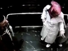 Arab amateur filmed in the elevator