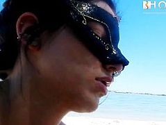 REAL SEX ON BEACH DOGGYSTYLE - DIANA CU DE MELANCIA