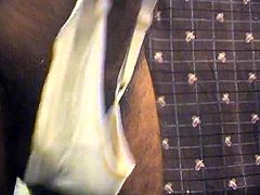 sree100109WBRredPANT