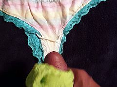 cummming on hotmilf38c's panties