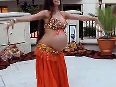 pregnant dancer