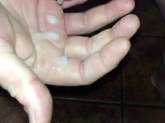 Me Cumming - Handful Of Juice
