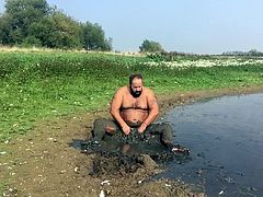 Jons naked mud fun 2016