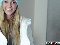 Follow Kendra Sunderland with a behind the scenes look from a shoot she recently did as she gets ready collects her money and wines down