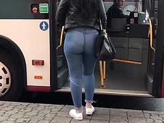 Amazing tight jeans ass