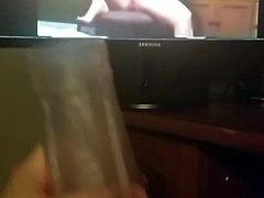 Guy Jacks off watching Suzi on Xhamster